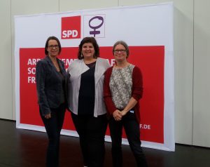 Die Thüringer Delegation in Magdeburg - von links nach rechts Dr. Babette Winter, Heidrun Sachse, Sonja Sauer 
